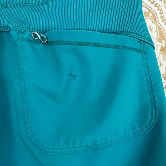 Teal Green Cargo Jogger Scrub Pants - Picture 10 of 10